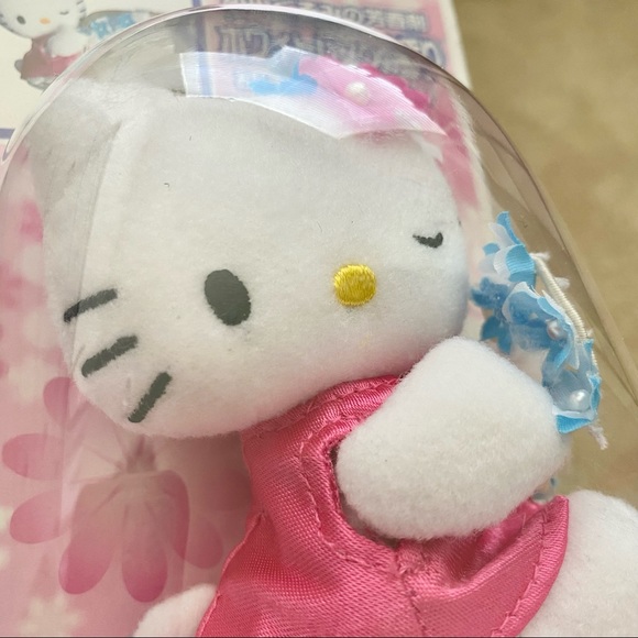 Sanrio Hello Kitty Collection KT164 Car Air Freshener - Picture 7 of 13